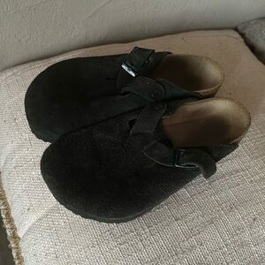 Black Boston Birkenstocks